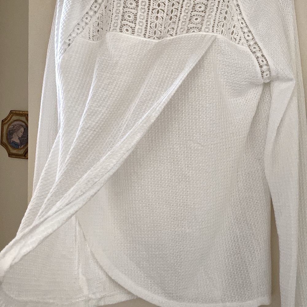 NWOT. Lucky Brand white laced summer blouse. - Picture 6 of 8
